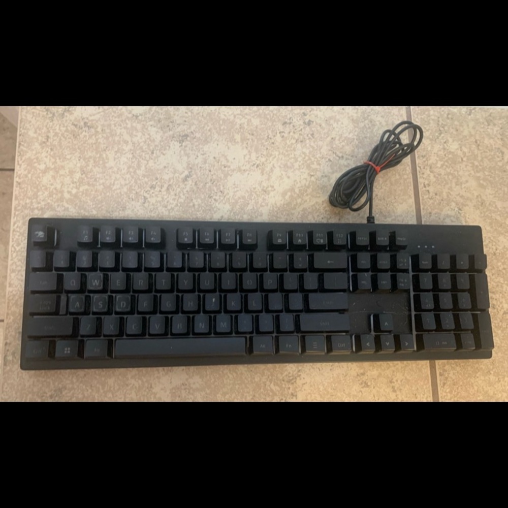 iBUYPOWER RGB Gaming Keyboard, Model No.: KB-IBP-015, along with “Quick Guide”